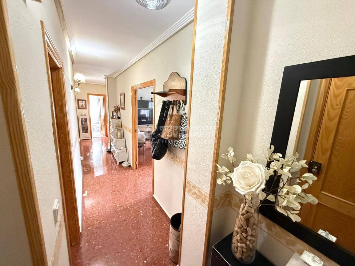 3 bedroom Flat for sale in Martos - € 99,900 (Ref: 9534580)