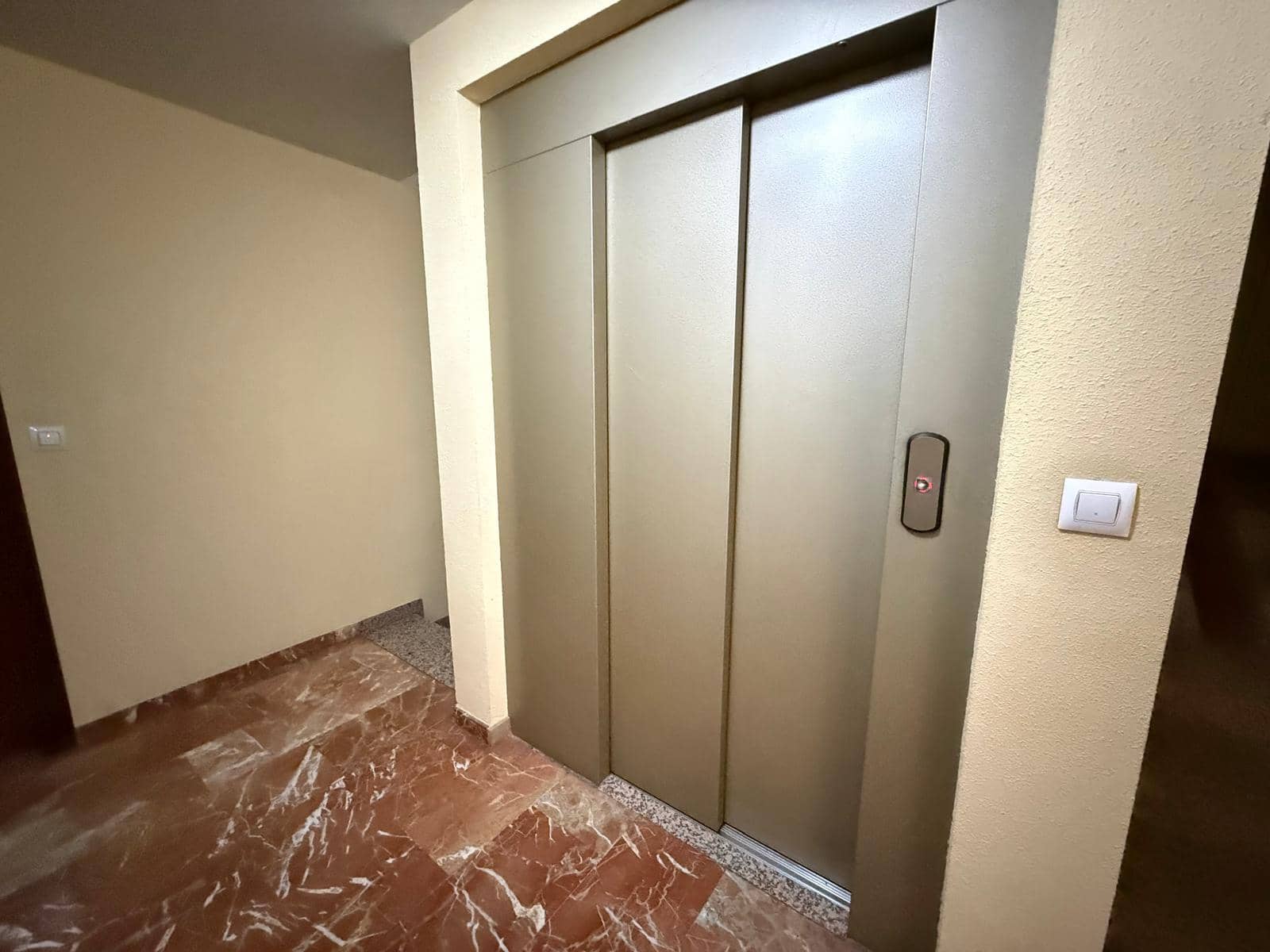 Piso de 3 habitaciones en Martos en venta - 199.900 € (Ref: 9535230)