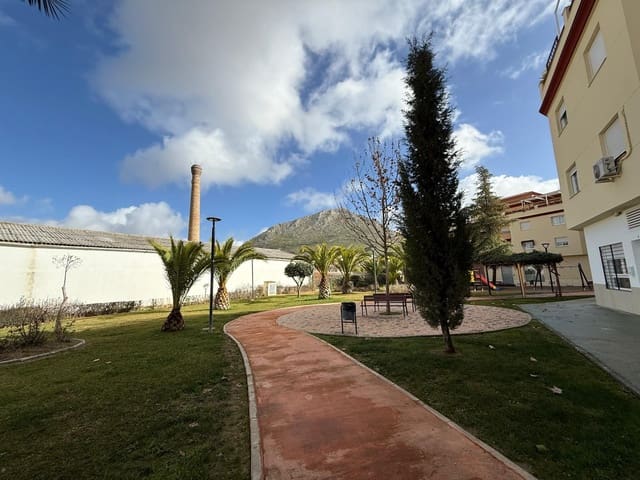 Piso de 3 habitaciones en Martos en venta - 199.900 € (Ref: 9535230)