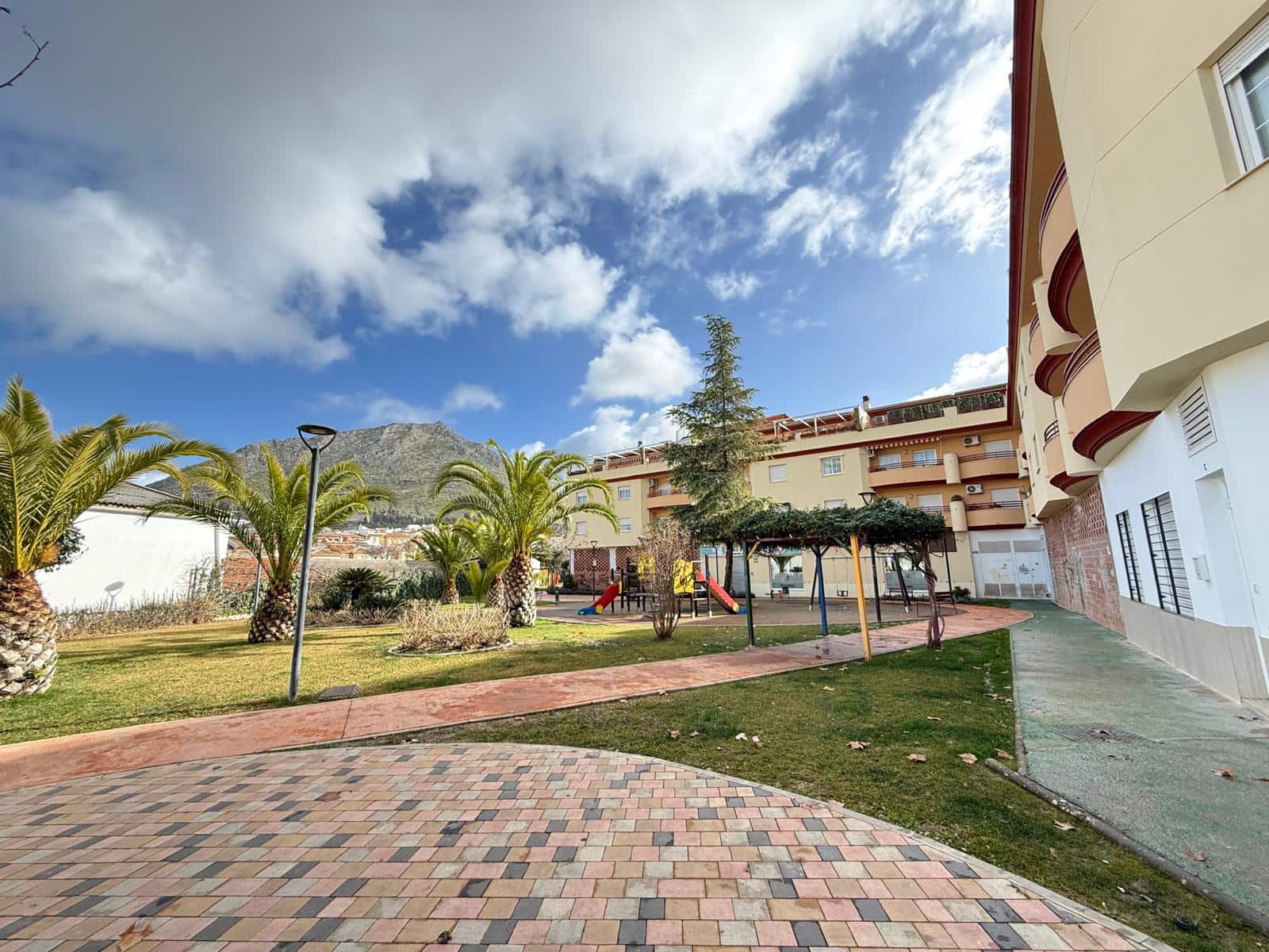 Piso de 3 habitaciones en Martos en venta - 199.900 € (Ref: 9535230)