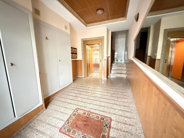 3 soveværelse Lejlighed til salg i Fuensanta de Martos - € 109.900 (Ref: 9539717)