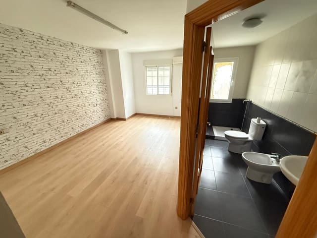 3 soveværelse Lejlighed til salg i Fuensanta de Martos - € 109.900 (Ref: 9539717)