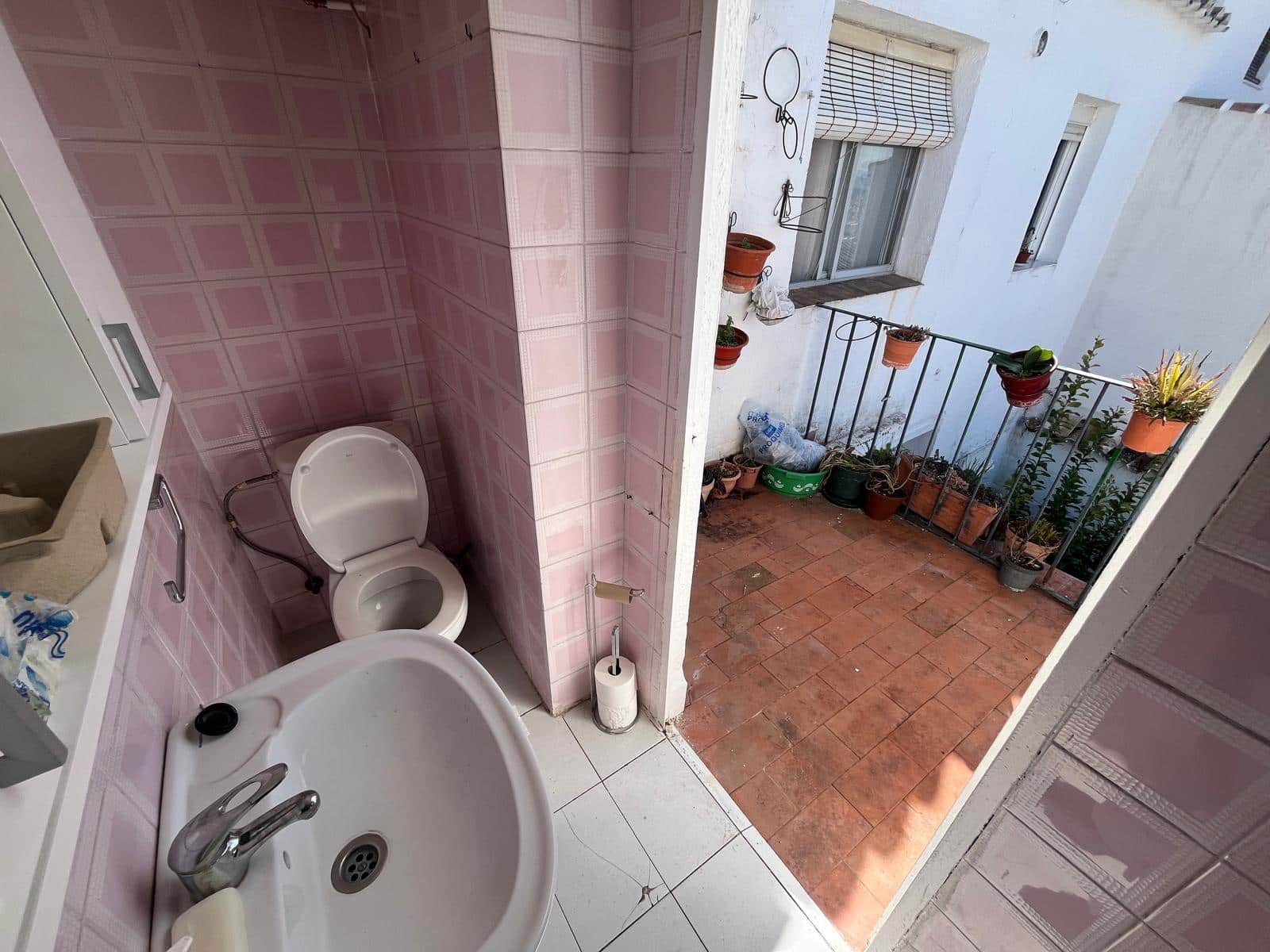 3 bedroom Townhouse for sale in Martos - € 75,000 (Ref: 9631549)