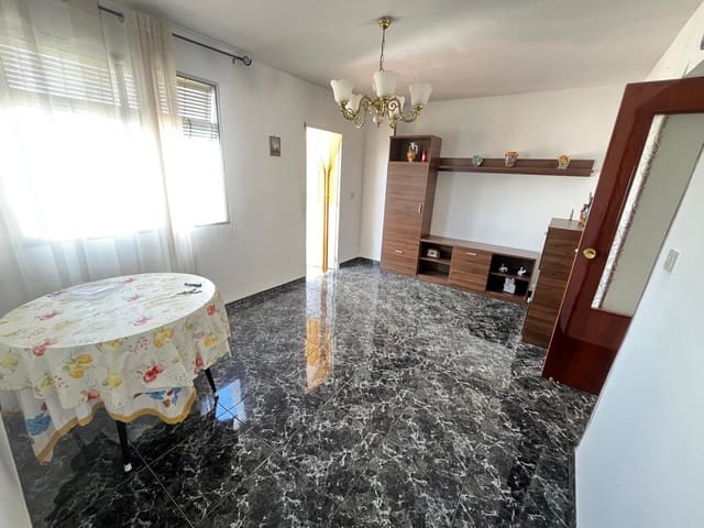 3 bedroom Townhouse for sale in Martos - € 75,000 (Ref: 9631549)
