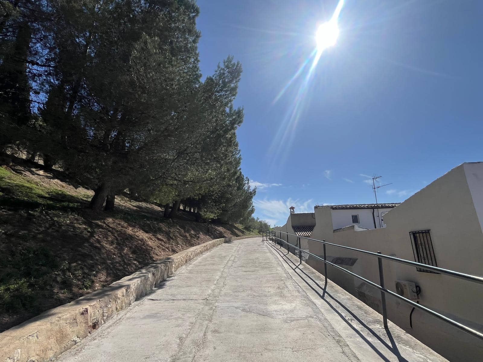 2 makuuhuone Omakotitalo myytävänä paikassa Martos - 65 000 € (Ref: 9632765)