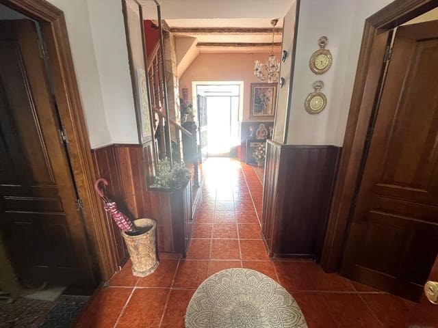 4 sovrum Hus till salu i Martos - 149 900 € (Ref: 9679263)