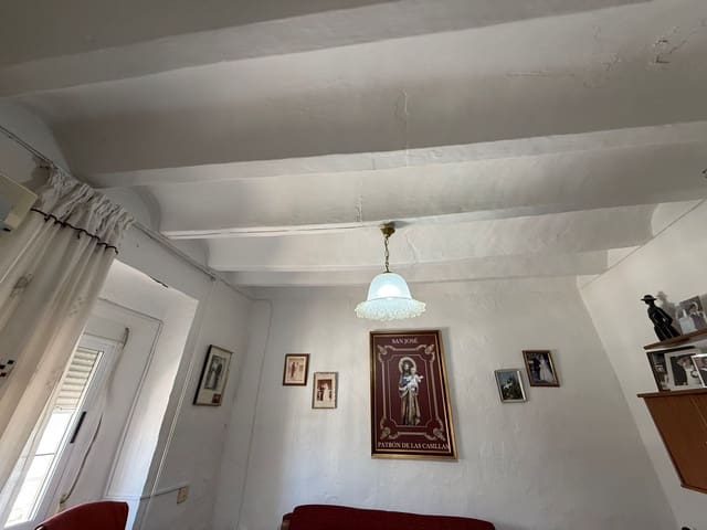 3 bedroom Townhouse for sale in Martos - € 69,900 (Ref: 9730528)