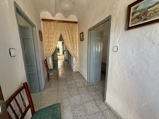 3 bedroom Townhouse for sale in Martos - € 69,900 (Ref: 9730528)