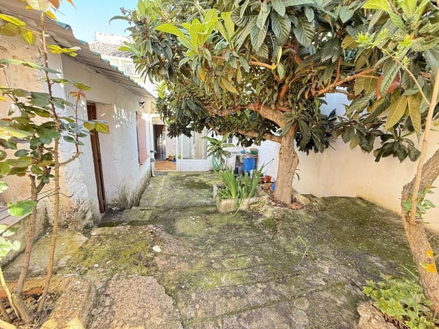 3 bedroom Townhouse for sale in Martos - € 69,900 (Ref: 9730528)