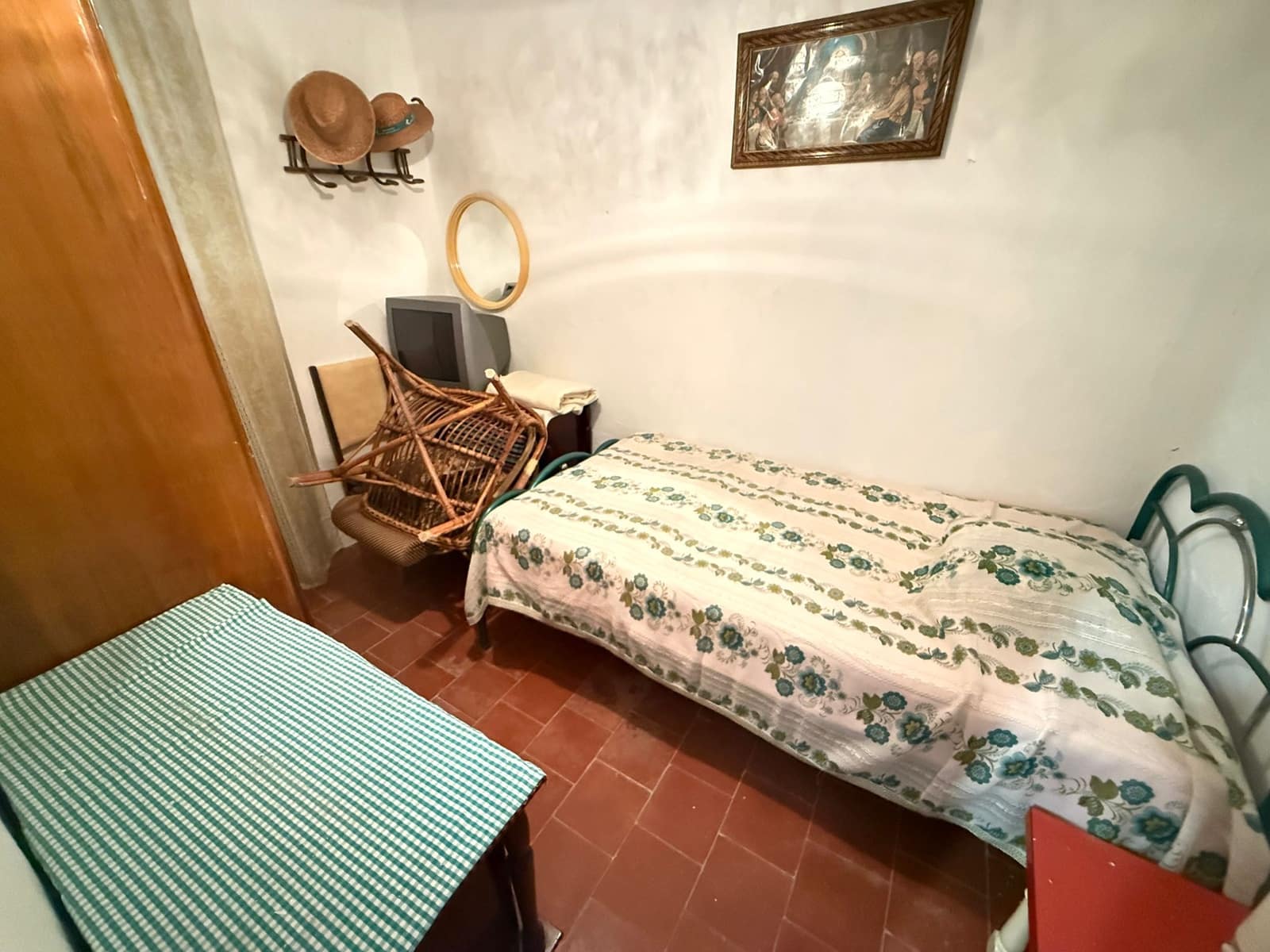 4 bedroom Townhouse for sale in Martos - € 22,900 (Ref: 9772446)