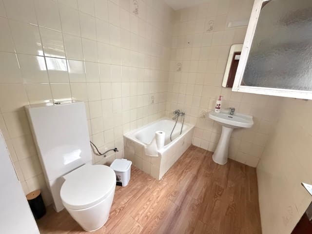 5 soverom Hus til salgs i Martos - € 69 900 (Ref: 9789918)