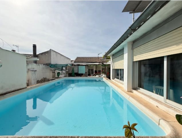 4 slaapkamer Huis te koop in Martos met zwembad garage - € 99.898 (Ref: 9789919)