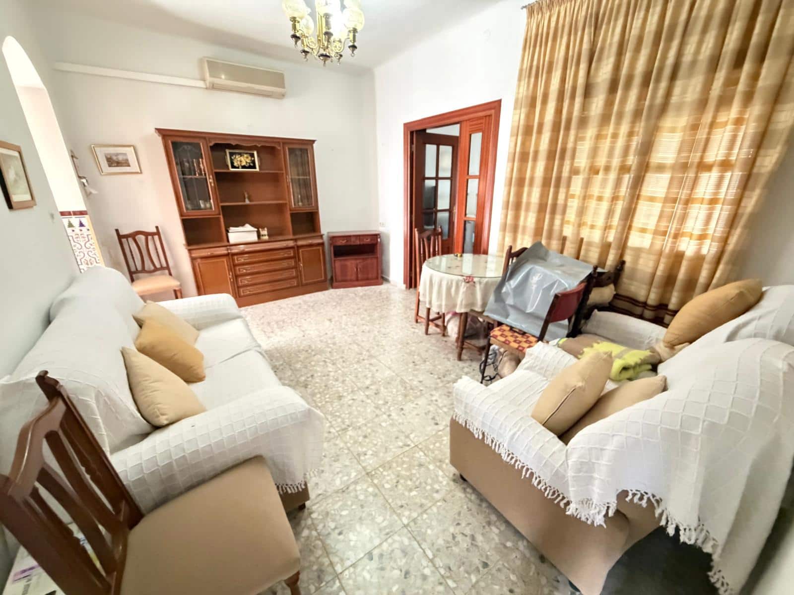 4 slaapkamer Huis te koop in Martos met zwembad garage - € 99.898 (Ref: 9789919)