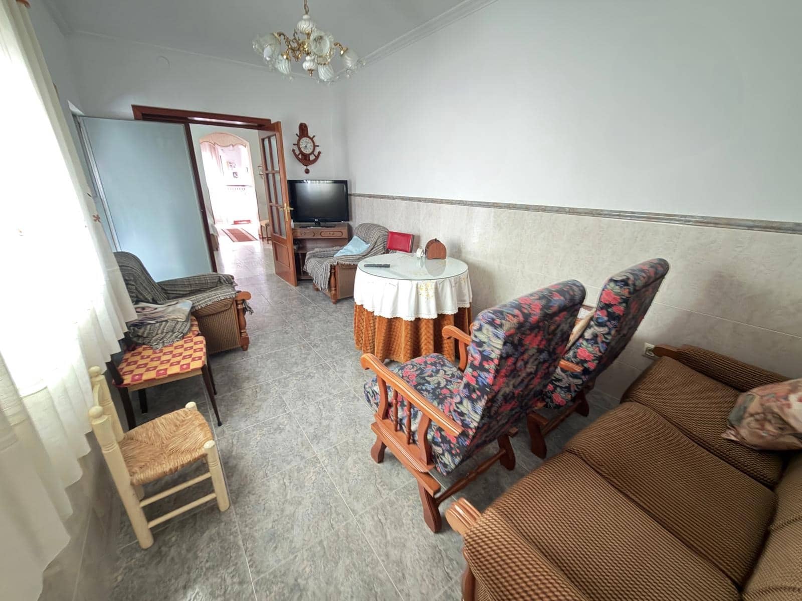 4 slaapkamer Huis te koop in Martos met zwembad garage - € 99.898 (Ref: 9789919)