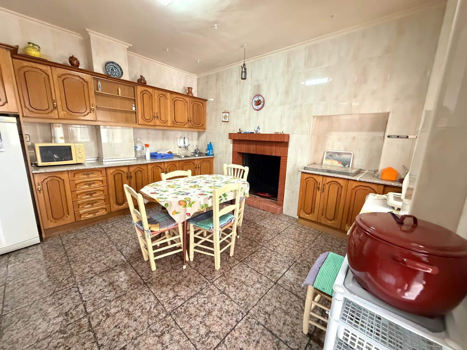 4 slaapkamer Huis te koop in Martos met zwembad garage - € 99.898 (Ref: 9789919)