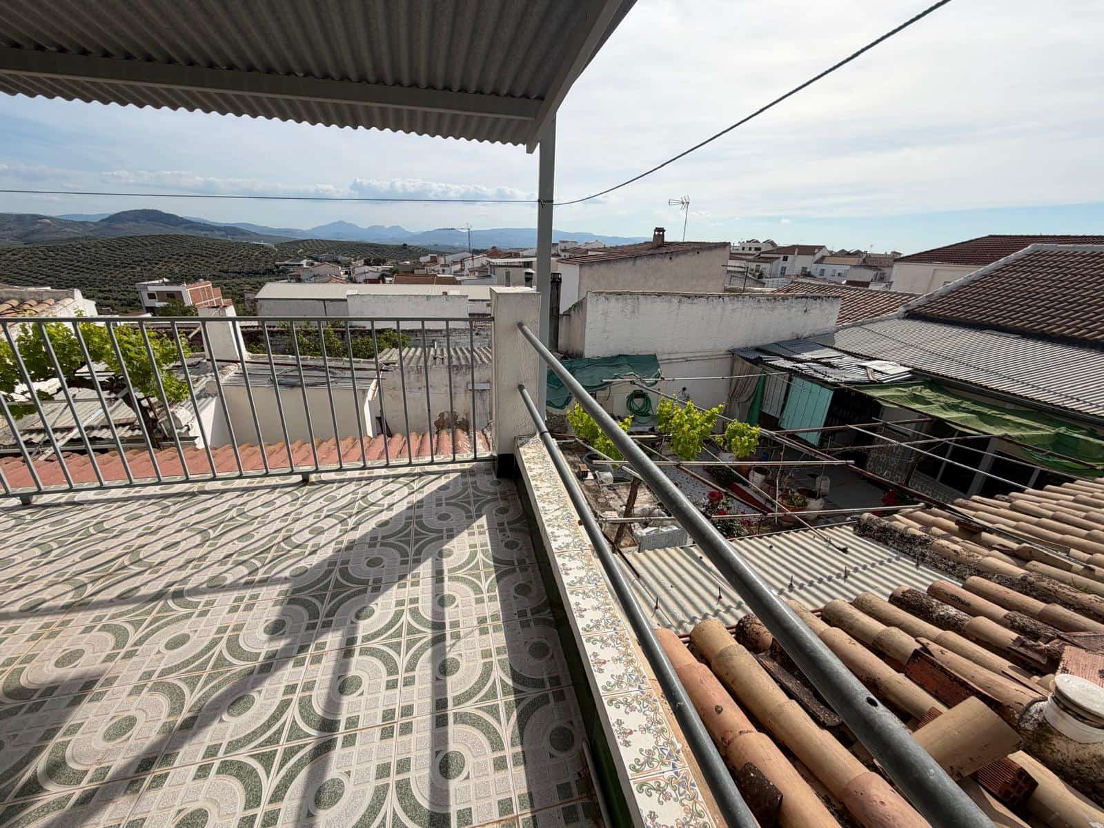 4 slaapkamer Huis te koop in Martos met zwembad garage - € 99.898 (Ref: 9789919)