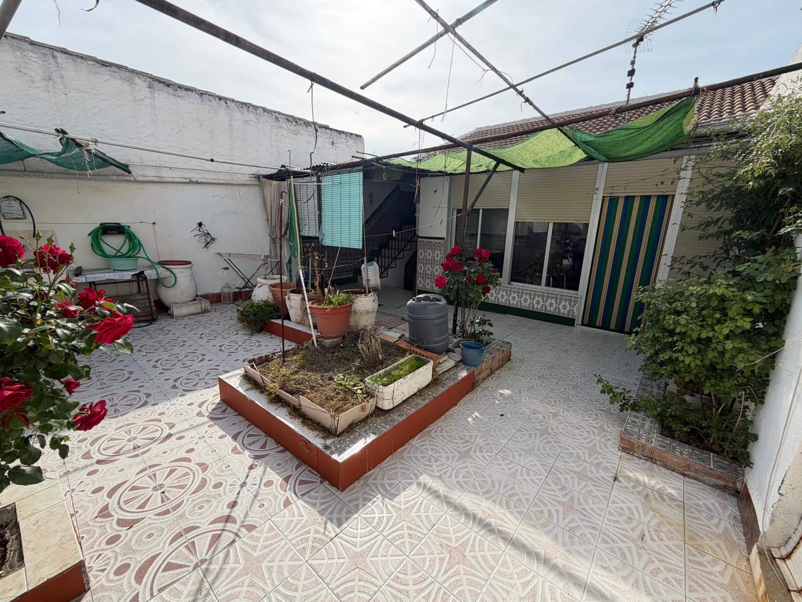 4 slaapkamer Huis te koop in Martos met zwembad garage - € 99.898 (Ref: 9789919)