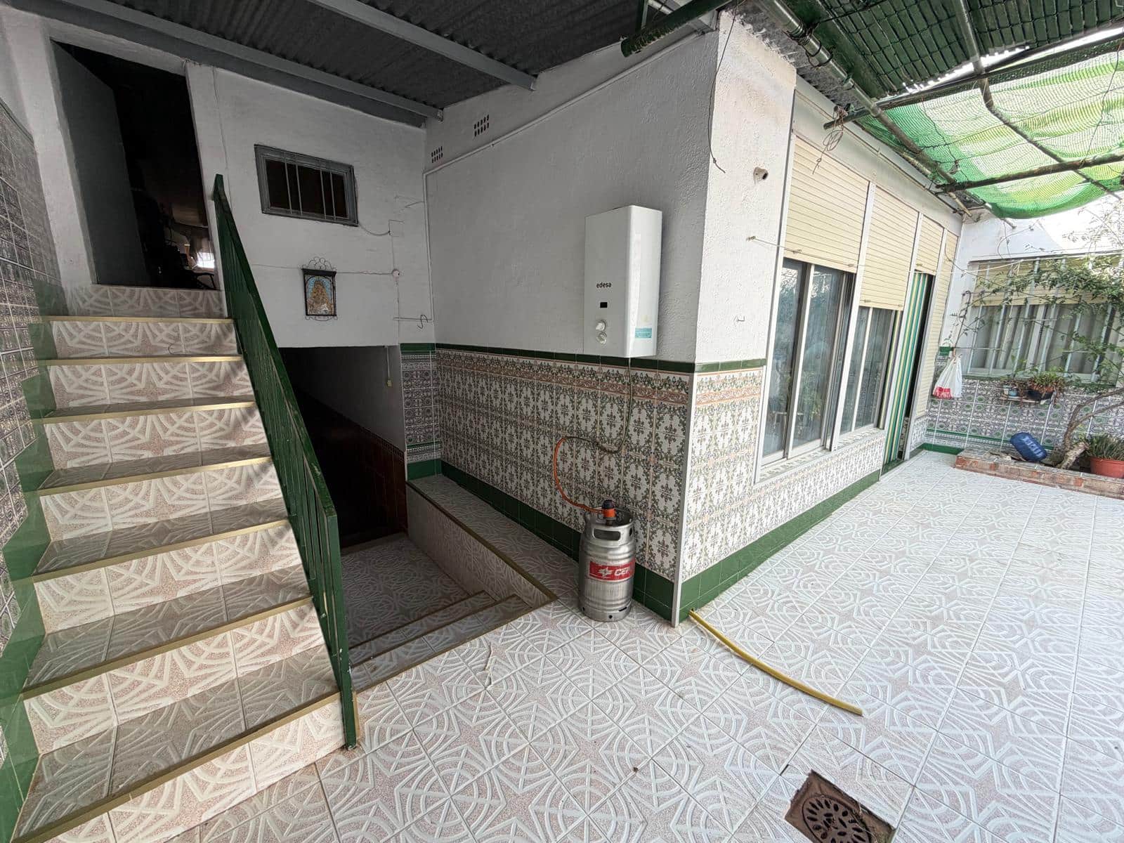 4 slaapkamer Huis te koop in Martos met zwembad garage - € 99.898 (Ref: 9789919)