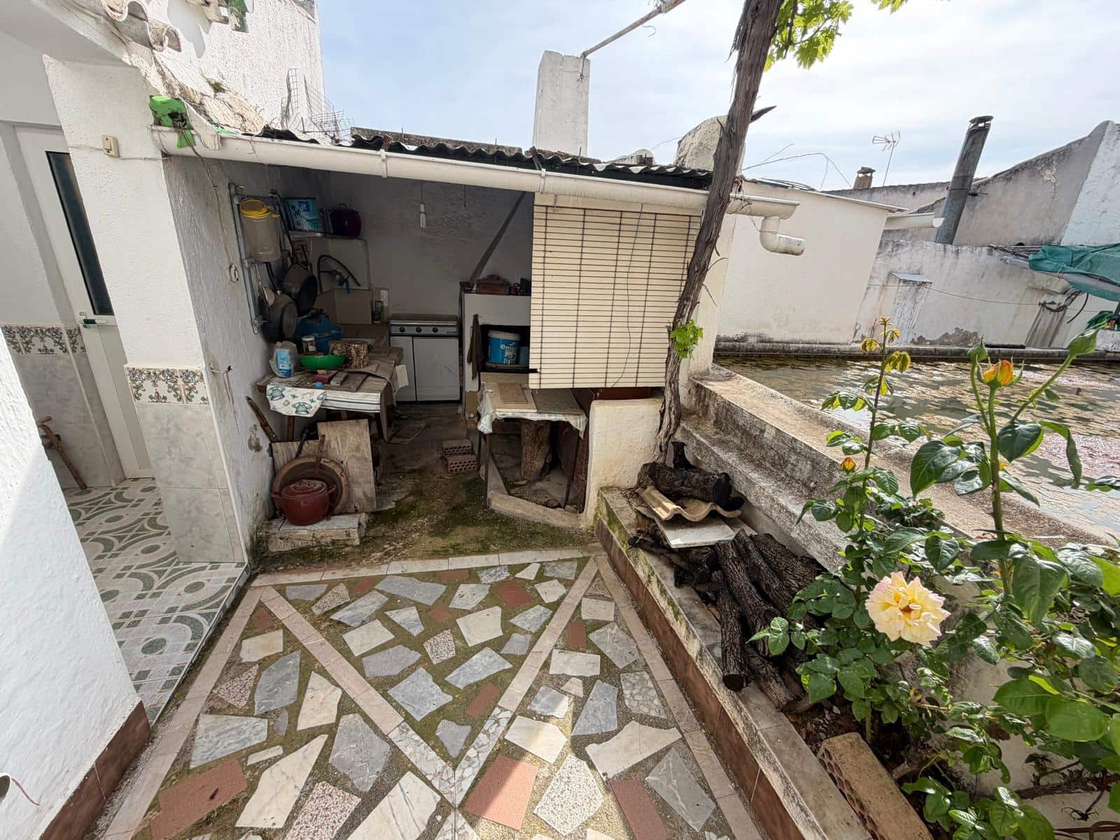 4 slaapkamer Huis te koop in Martos met zwembad garage - € 99.898 (Ref: 9789919)