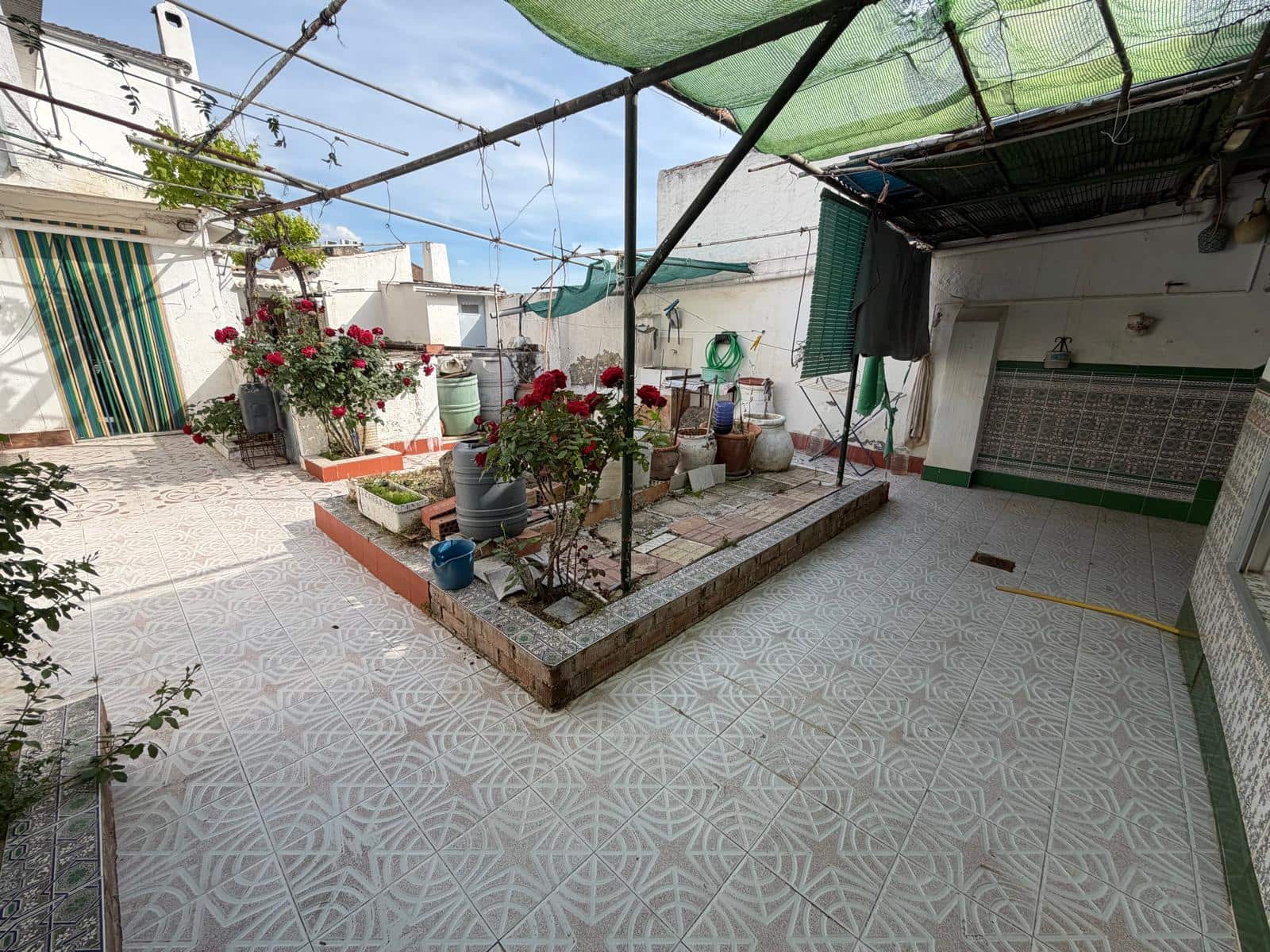 4 slaapkamer Huis te koop in Martos met zwembad garage - € 99.898 (Ref: 9789919)