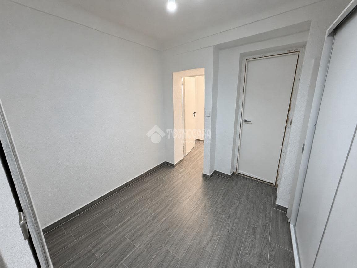3 bedroom Townhouse for sale in Martos - € 44,500 (Ref: 9889407)