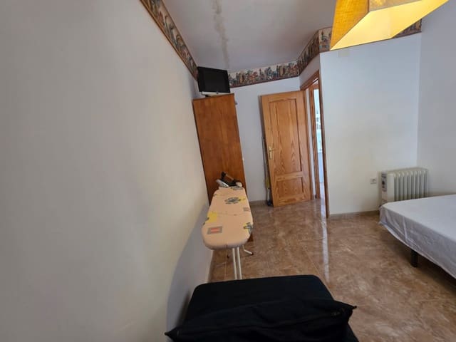 4 soveværelse Byhus til salg i Martos - € 59.900 (Ref: 9945986)