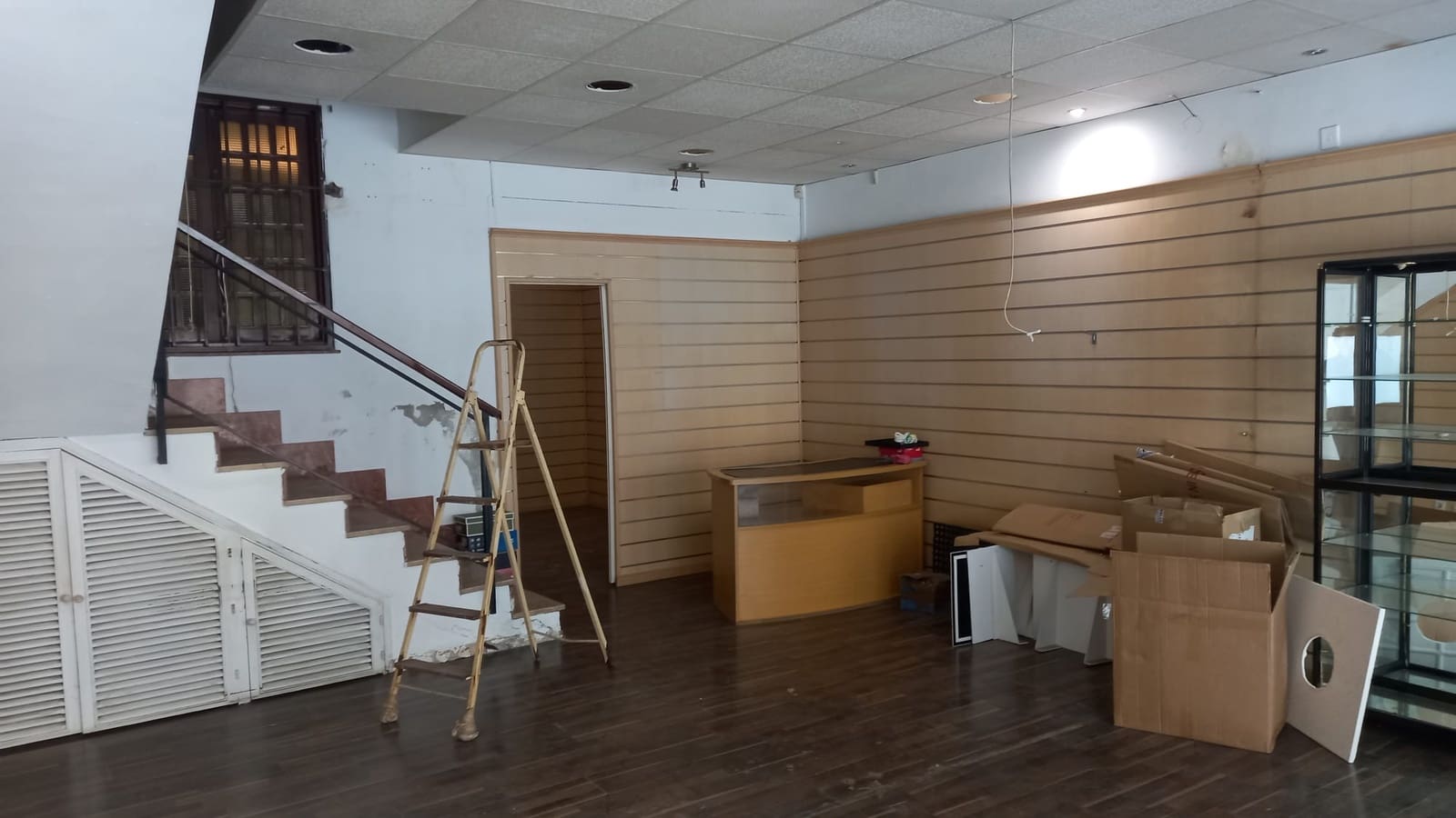 Sklep na sprzedaż w Miasto Malaga - 399 000 € (Ref: 9203066)