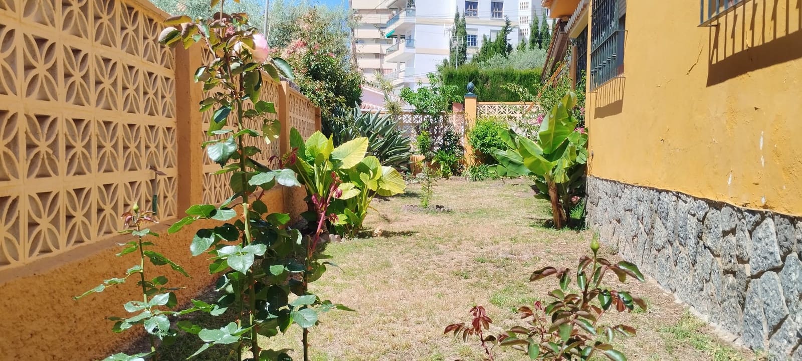 3 slaapkamer Huis te koop in Rincon de la Victoria met zwembad - € 680.000 (Ref: 9203498)