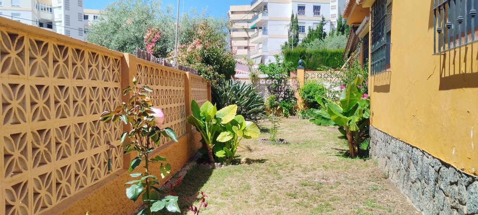 3 slaapkamer Huis te koop in Rincon de la Victoria met zwembad - € 680.000 (Ref: 9203498)