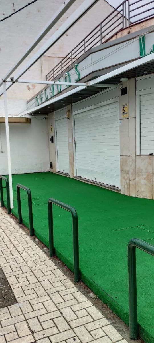 4 soveværelse Erhverv til salg i Malaga by - € 950.000 (Ref: 9205748)