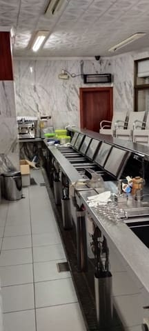 4 soverom Kommersiell til salgs i Pedregalejo Playa, Málaga by - € 950 000 (Ref: 9205748)