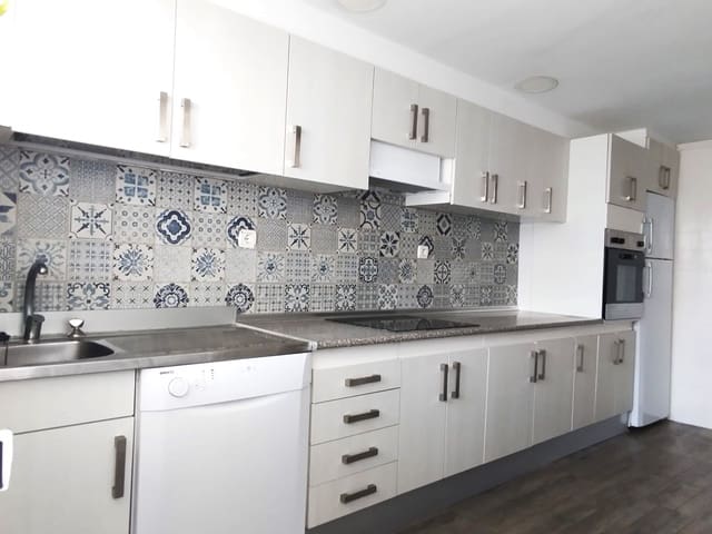 4 soveværelse Lejlighed til salg i La Malagueta, Málaga by med garage - € 1.200.000 (Ref: 9216616)