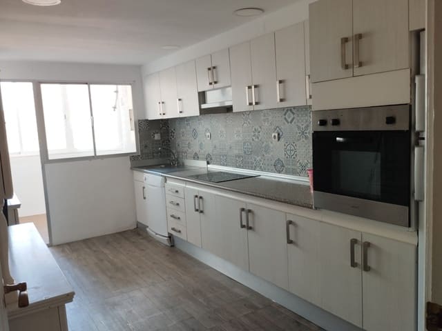 4 soveværelse Lejlighed til salg i La Malagueta, Málaga by med garage - € 1.200.000 (Ref: 9216616)