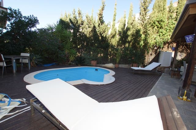 5 sypialnia Dom blizniak na sprzedaż w La Mania, Miasto Málaga z basenem - 1 098 000 € (Ref: 9216652)