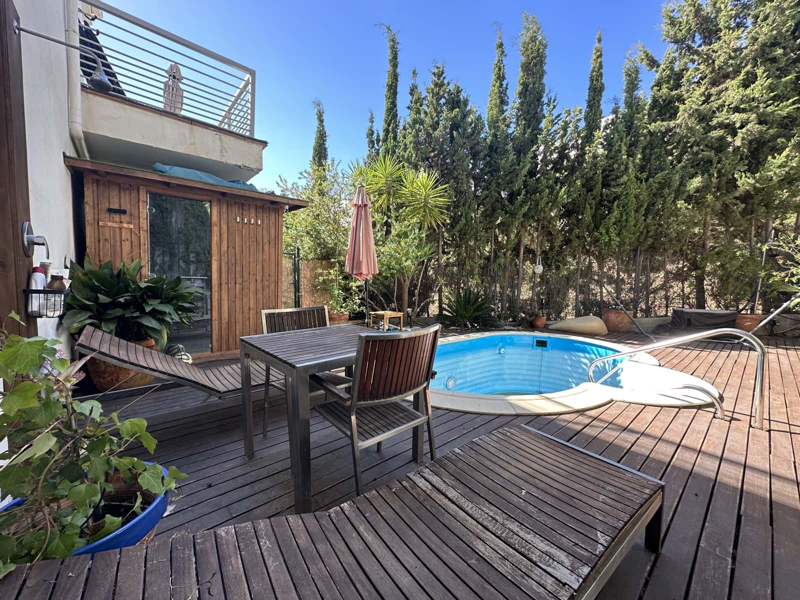 5 soveværelse Semi-Rækkehus til salg i Malaga by med swimmingpool - € 1.098.000 (Ref: 9216652)