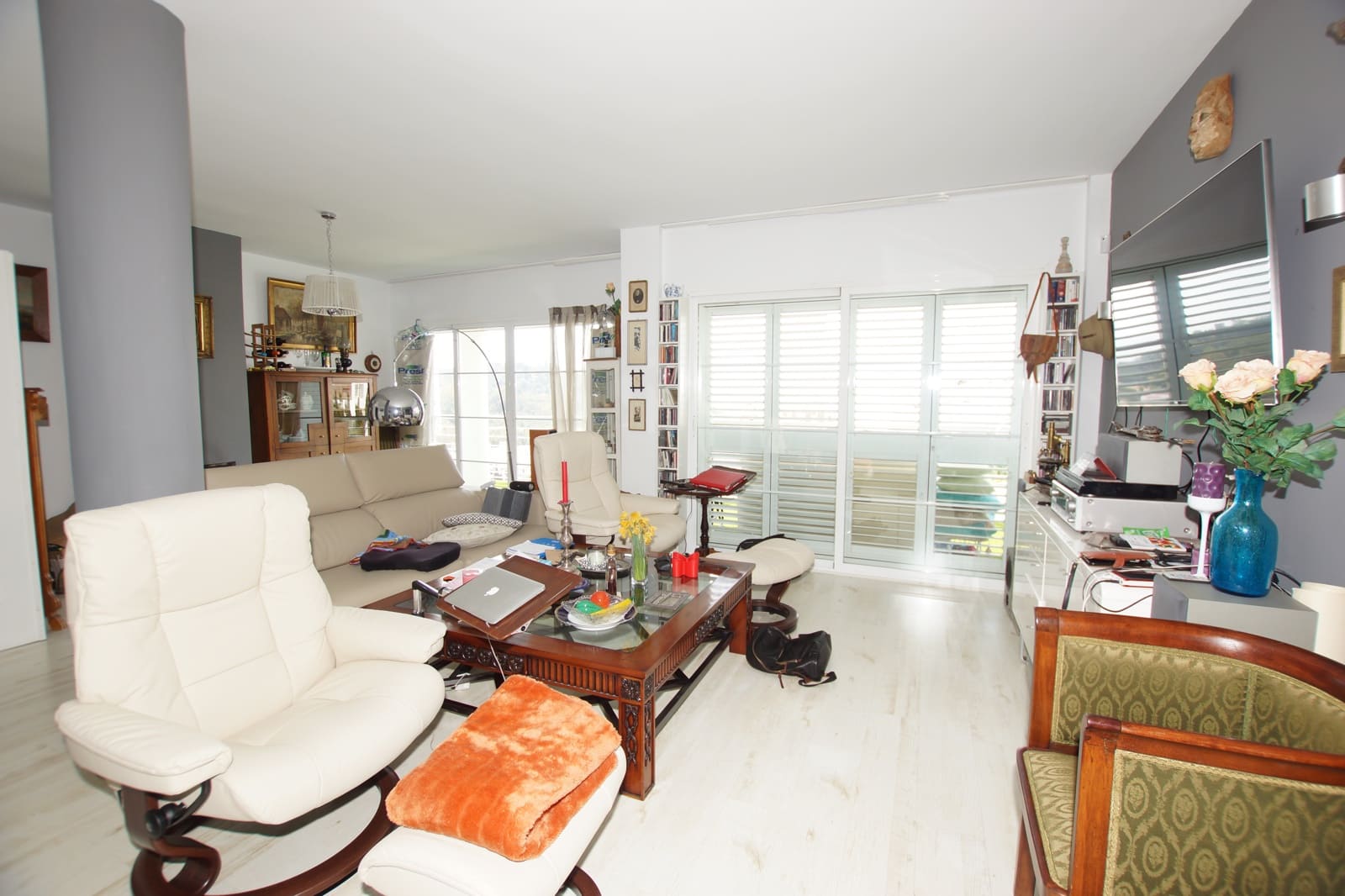 5 soveværelse Semi-Rækkehus til salg i Malaga by med swimmingpool - € 1.098.000 (Ref: 9216652)