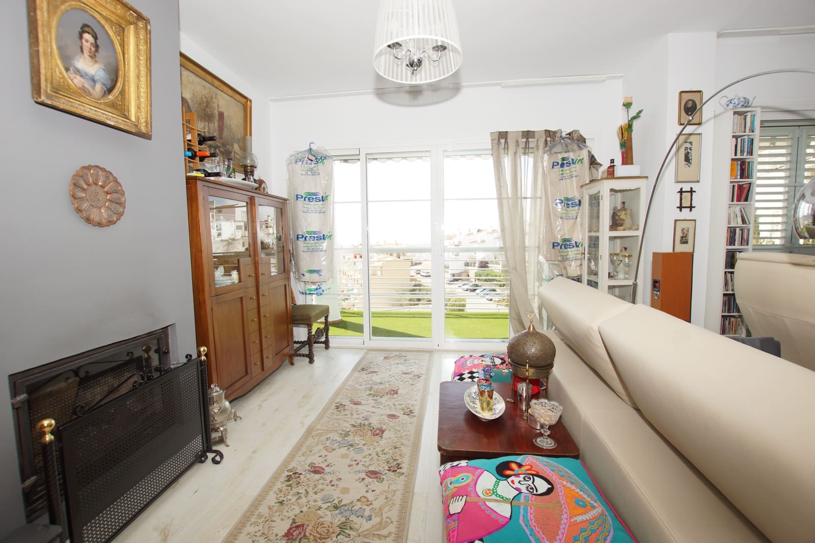 5 soveværelse Semi-Rækkehus til salg i Malaga by med swimmingpool - € 1.098.000 (Ref: 9216652)