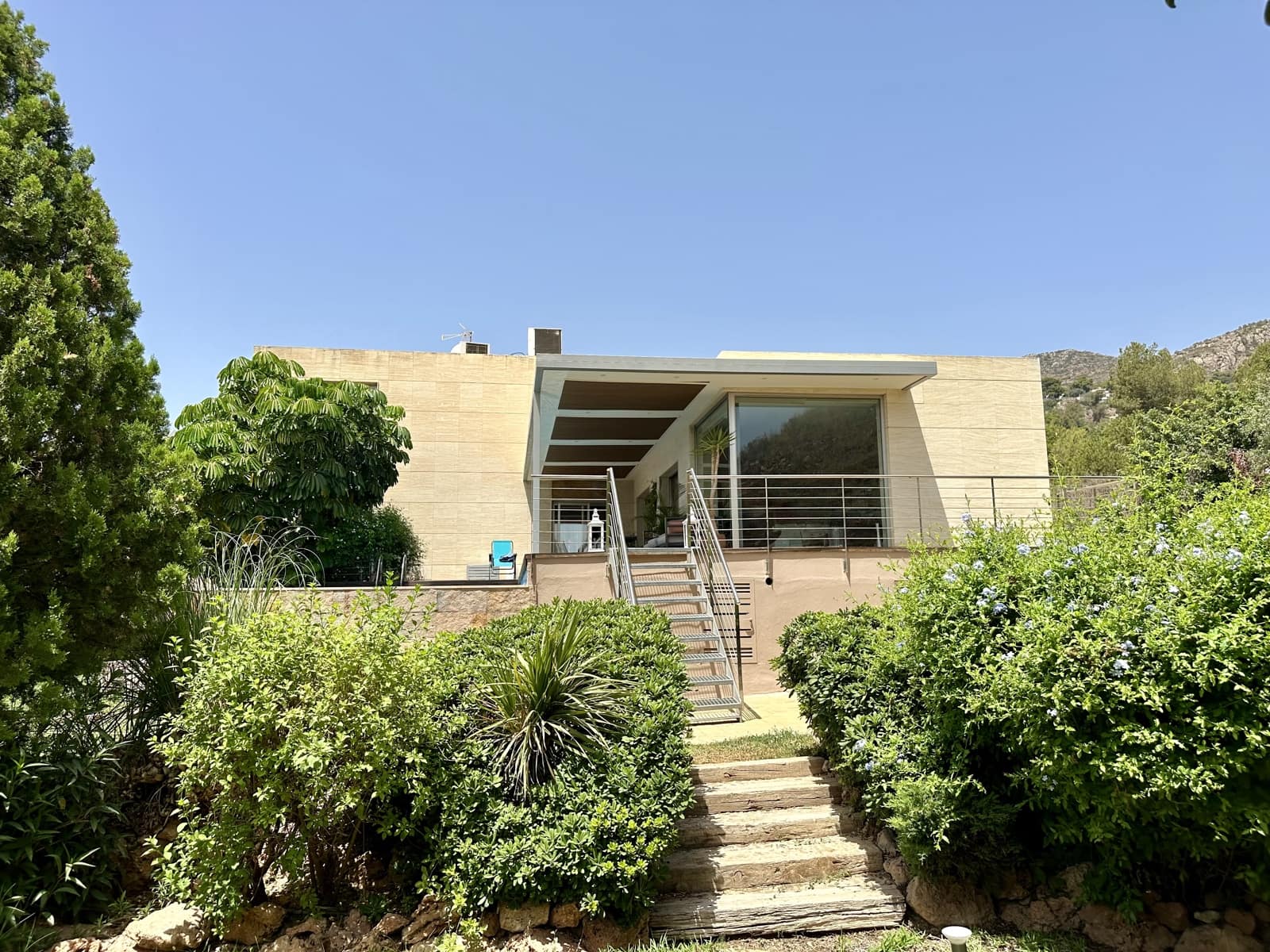 5 soveværelse Byhus til salg i Malaga by med swimmingpool garage - € 1.290.000 (Ref: 9216655)