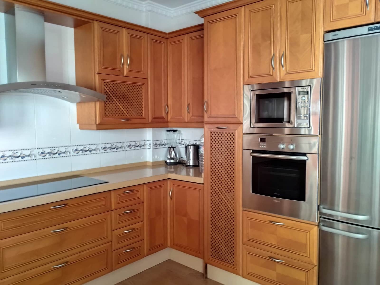 6 slaapkamer Halfvrijstaande villa te koop in Malaga stad met zwembad garage - € 1.200.000 (Ref: 9216657)