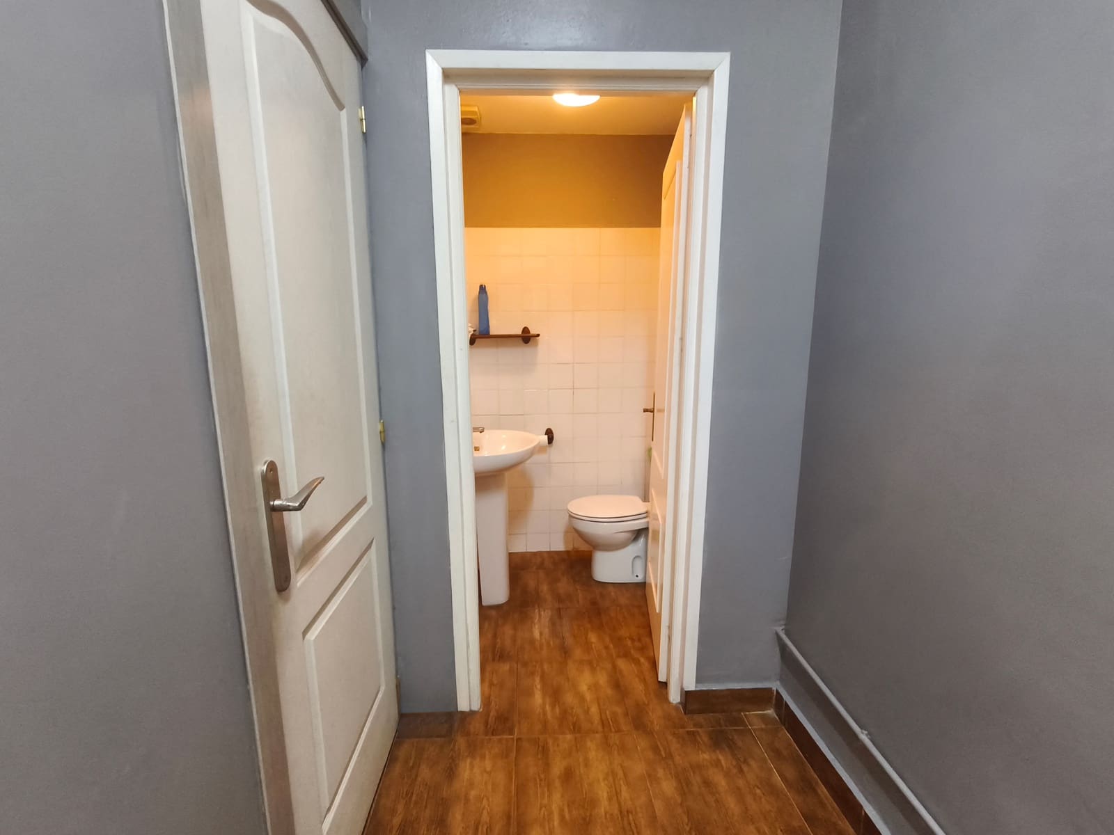 2 slaapkamer Commercieel te koop in Marbella - € 220.000 (Ref: 9319845)