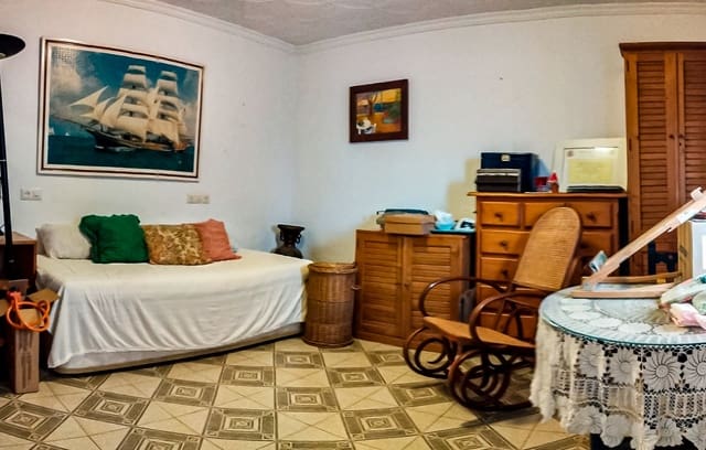 4 quarto Apartamento para venda em Ciudad Jardín, Málaga cidade - 295 000 € (Ref: 9371147)