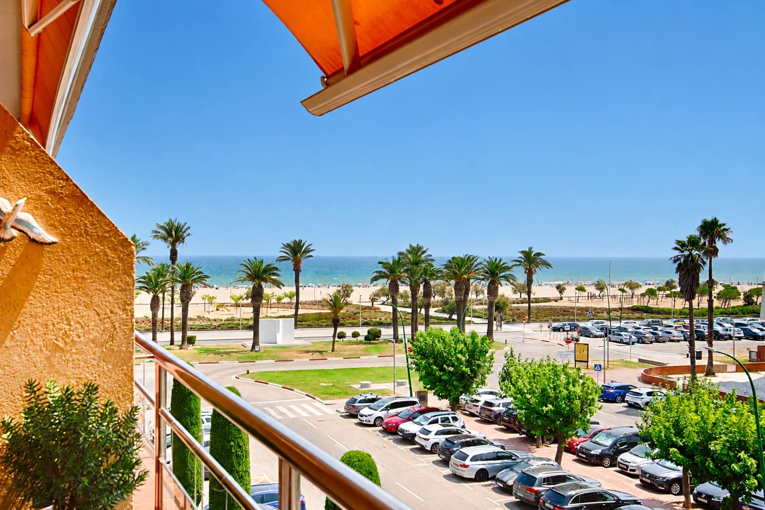 2 bedroom Apartment for sale in Empuriabrava - € 239,000 (Ref: 10001359)
