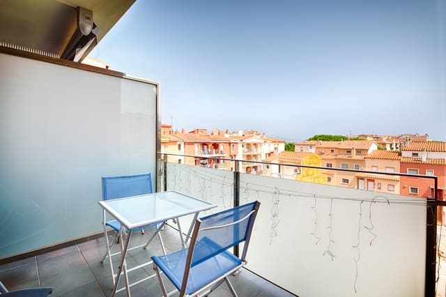 1 sypialnia Apartament na sprzedaż w Empuriabrava, Castelló d'Empúries z basenem - 176 000 € (Ref: 10004742)