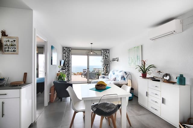 2 bedroom Apartment for sale in Roses - € 350,000 (Ref: 10012579)