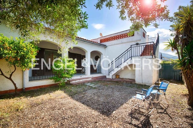 3 chambre Finca/Maison de Campagne à vendre à Roses - 295 000 € (Ref: 10016567)