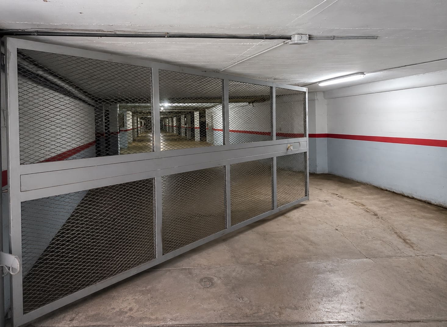 Garage in vendita in Empuriabrava - 35.000 € (Rif: 10016684)