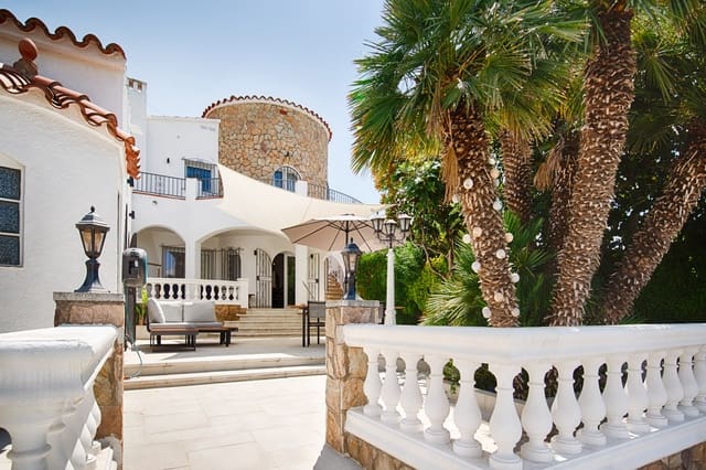 3 Zimmer Villa zu verkaufen in Empuriabrava, Castelló d'Empúries mit Garage - 880.000 € (Ref: 10019376)