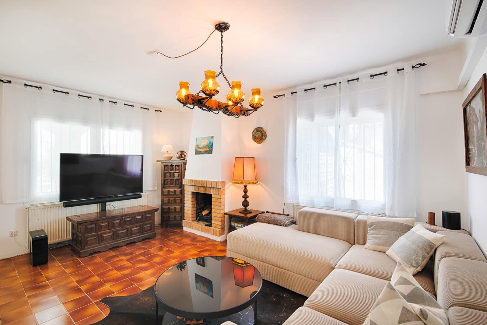 3 soveværelse Villa til salg i Empuriabrava med garage - € 880.000 (Ref: 10019376)