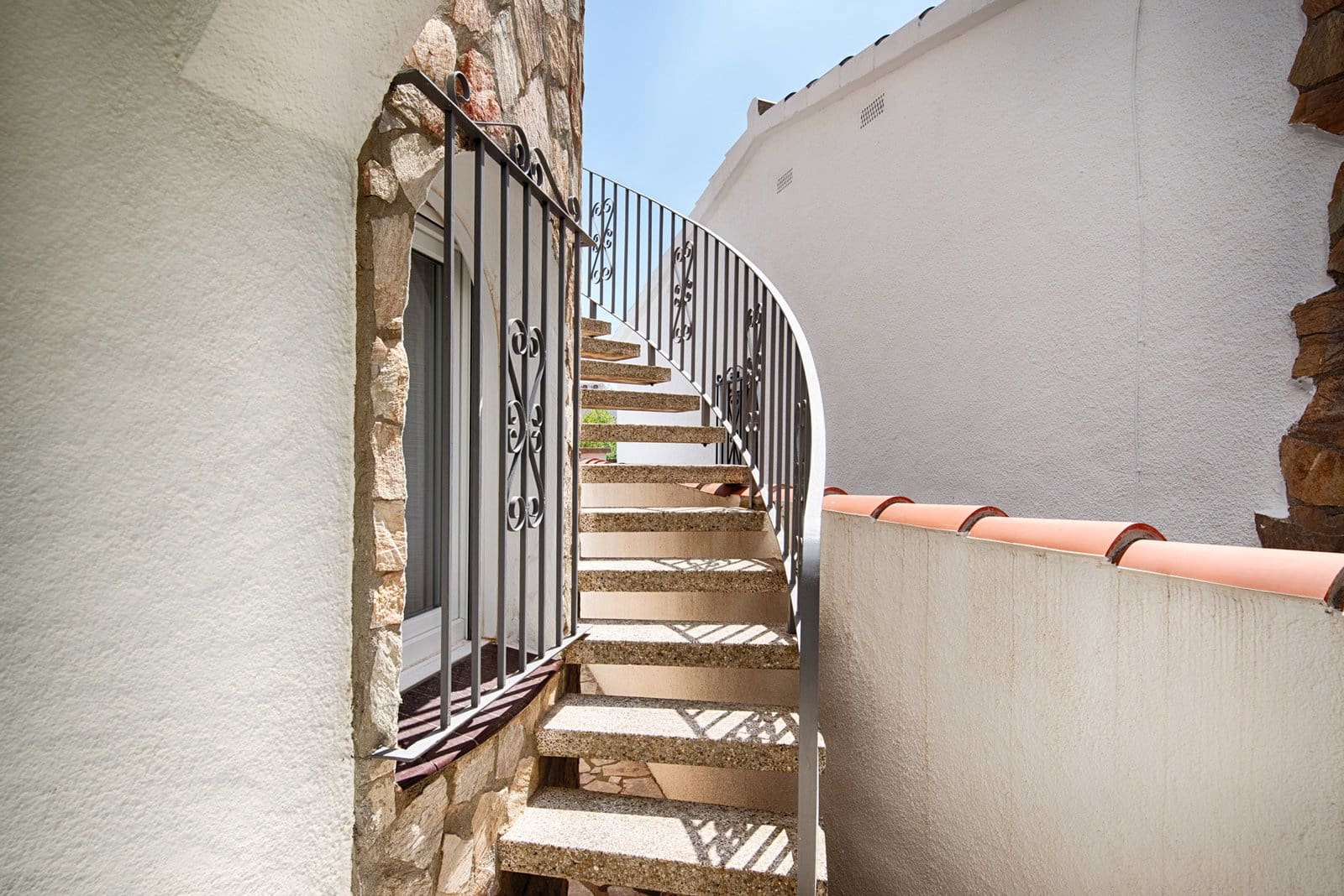 3 soveværelse Villa til salg i Empuriabrava med garage - € 880.000 (Ref: 10019376)