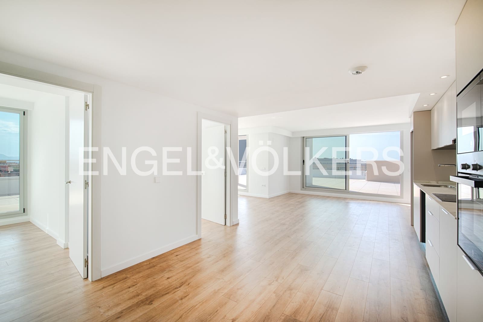 3 bedroom Penthouse for sale in Figueres with pool garage - € 440,000 (Ref: 10019801)